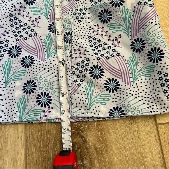 2 medical scrub tops, XL, blue animal print Jockey, white print Serene Uniforms - Picture 5 of 10